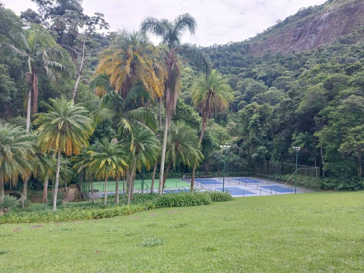  - CASA ALTO PADRÃO EM FAZENDA MARAMBAIA - CORÊAS - PETRÓPOLIS